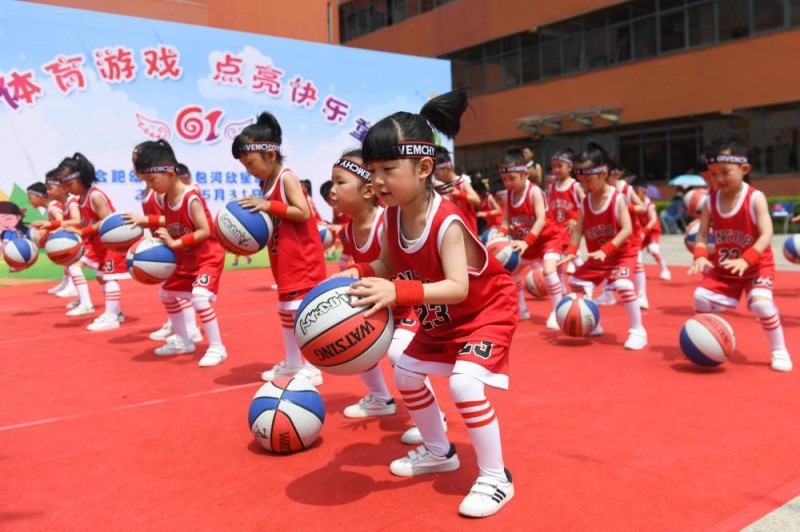 百家乐新手别被气氛推着走（百家乐新手别让氛围左右你的判断）